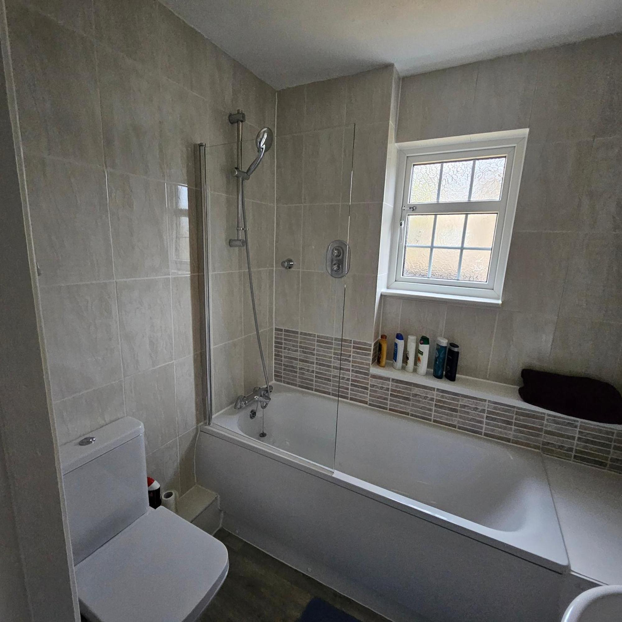 Modern Spacious 10 Minutes From Eye Maison d'hôtes *