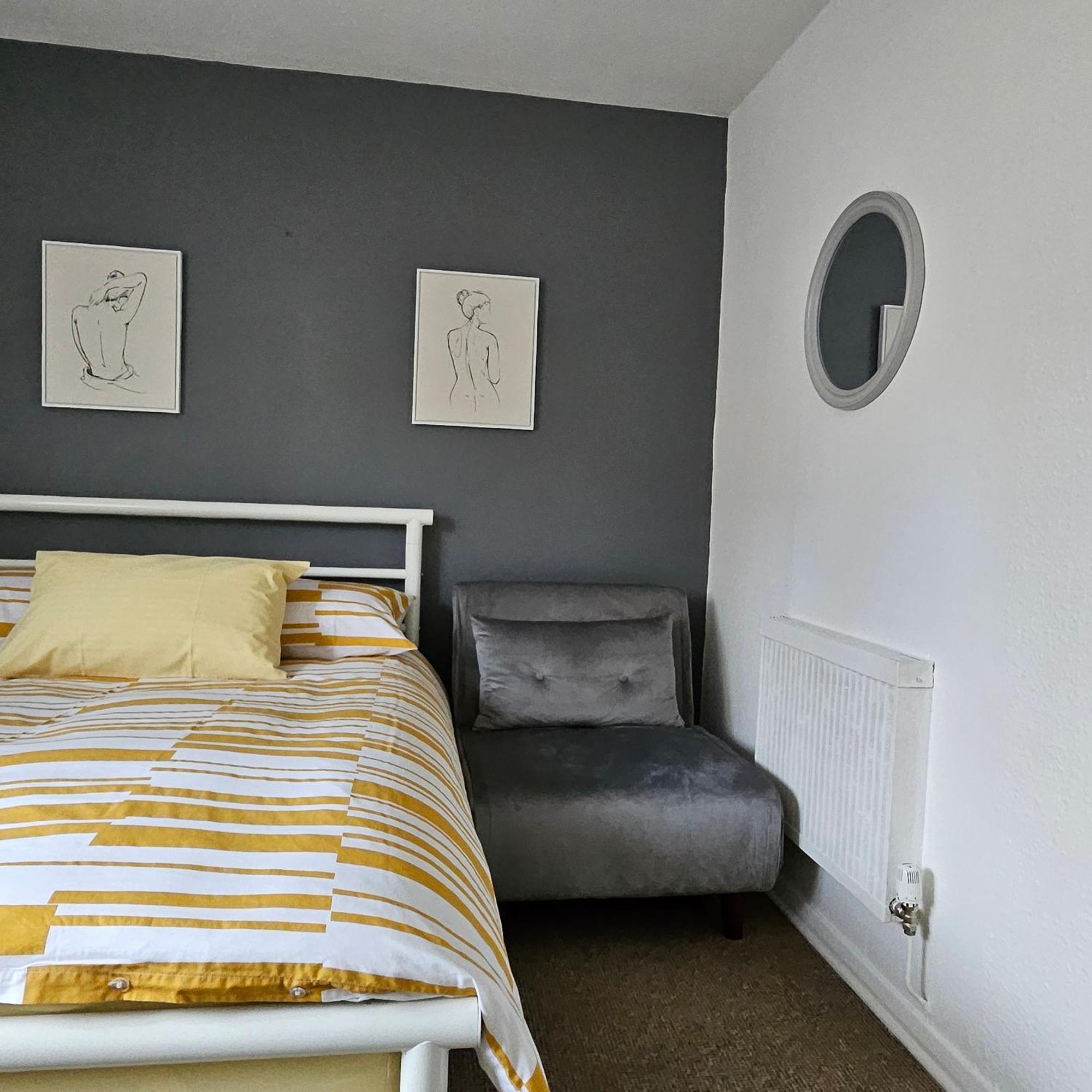 Modern Spacious 10 Minutes From Eye Maison d'hôtes